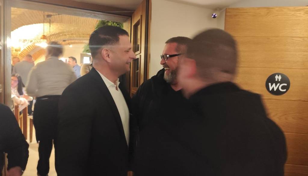 FOTO in VIDEO: Resni.ca dosegla nemogoče, Stevanović: »Prepričan sem, da bosta klicala oba«