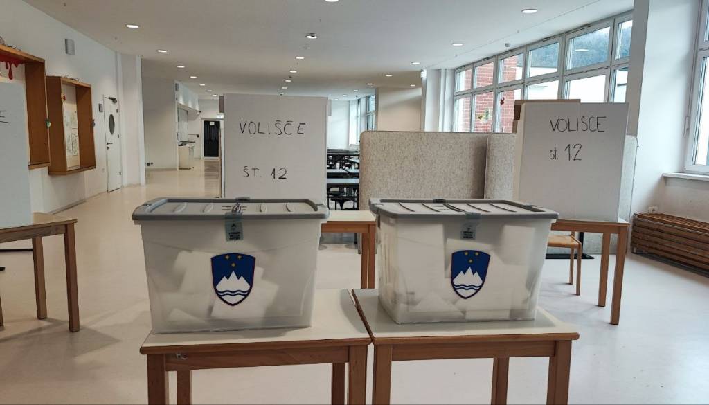 Kdo bo na sedel v parlamentu: Najmlajši komaj 25, najstarejši že 72 let