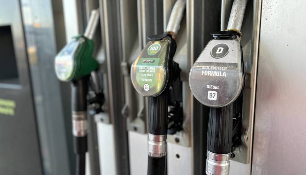 Mol ukinja popuste na gorivo