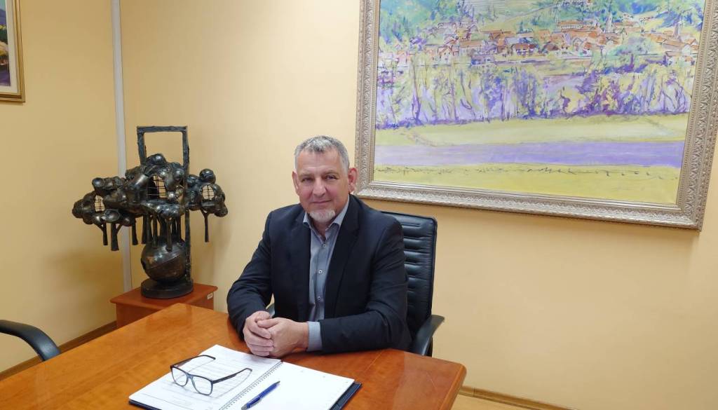 Sevniški župan postal poslanec: z drugimi izvoljenimi župani predlaga, da nadomestnih volitev ne bo