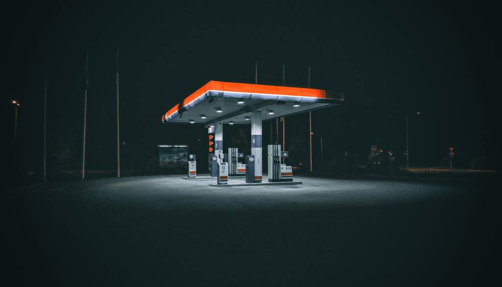 Počivališča in parkirišča polna organiziranih kraj goriv, 'zlasti na zahodu države'