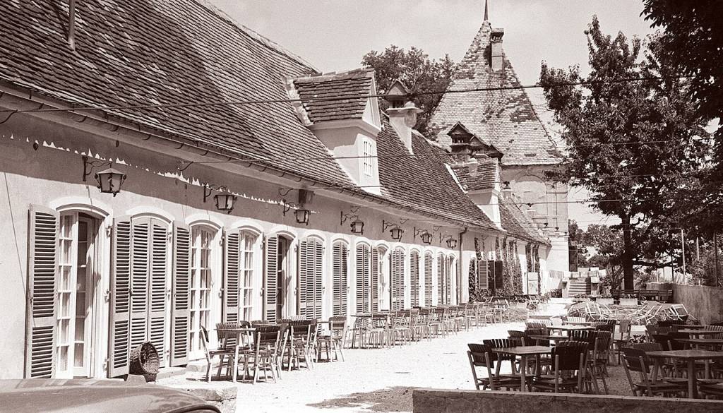 Grajska restavracija je bila srce družabnega življenja Ptuja, kmalu razstava
