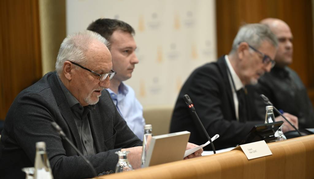 FOTO in VIDEO: Birokratske ovire upočasnjujejo razvoj občin