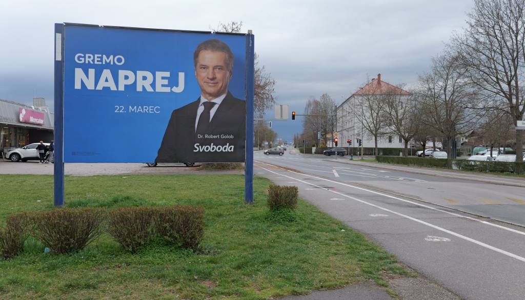 Posodobljeni izidi volitev: Svoboda povečuje prednost pred SDS