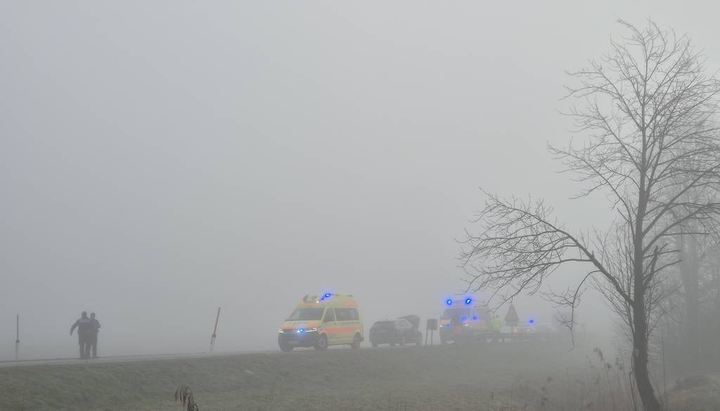 Voznica trčila v vozilo pred seboj, to so podrobnosti 