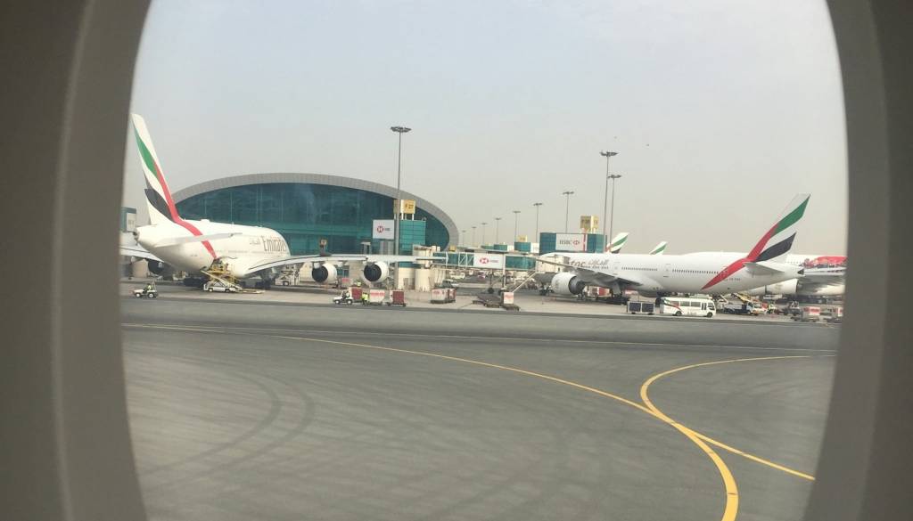 Napetosti na Bližnjem vzhodu: Letališče v Dubaju začasno prekinilo delovanje