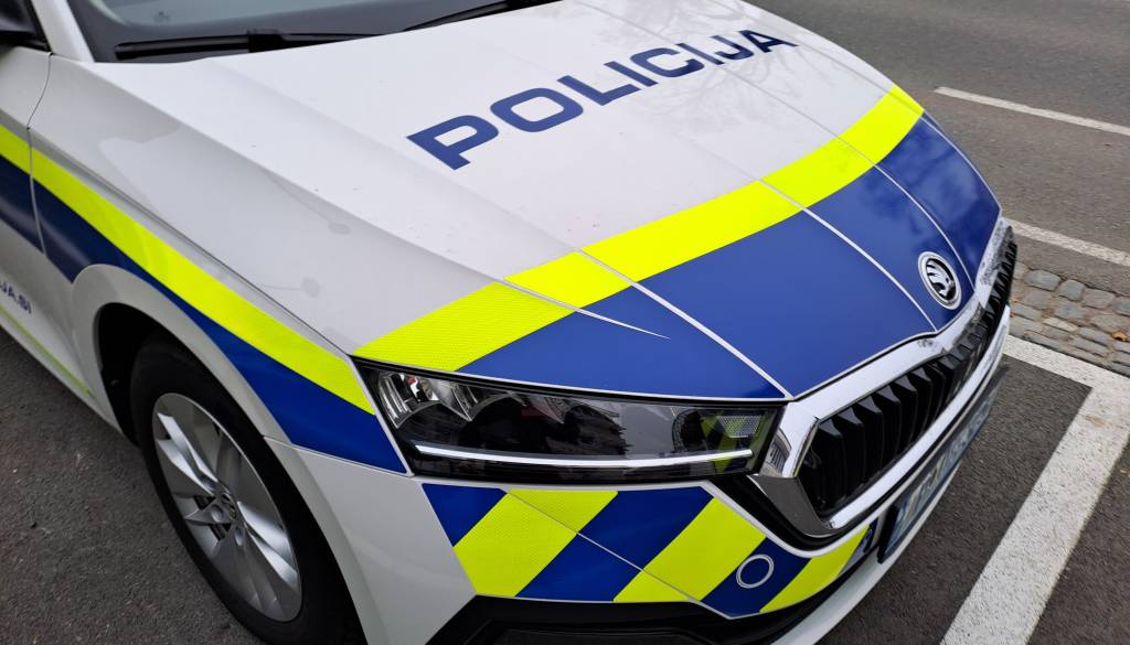 Pogrešana 57-letnica je bila najdena mrtva, policija prekinila iskanje