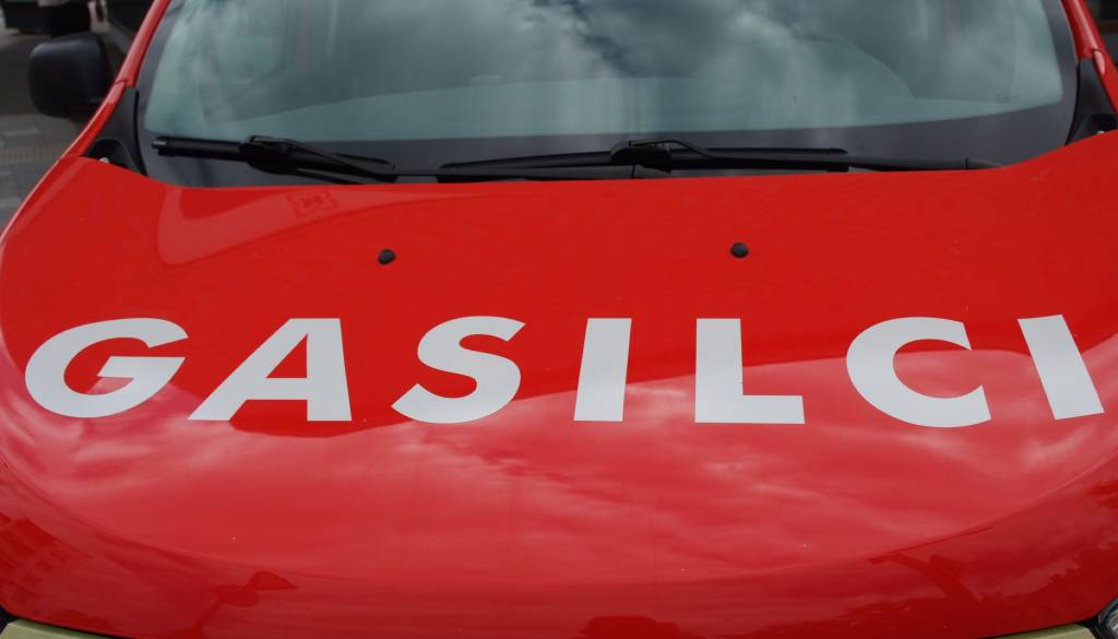 V Ljutomeru zagorelo v industrijski coni, gasilci so na terenu