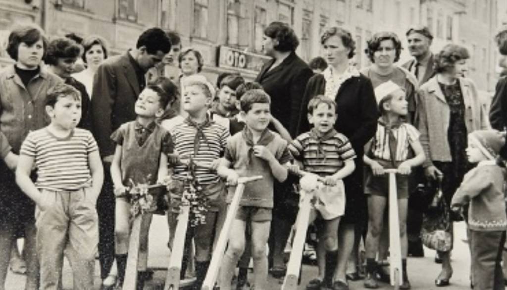 60 let Kranjskih vrtcev: V Mestni knjižnici Kranj razstava o razvoju predšolske vzgoje