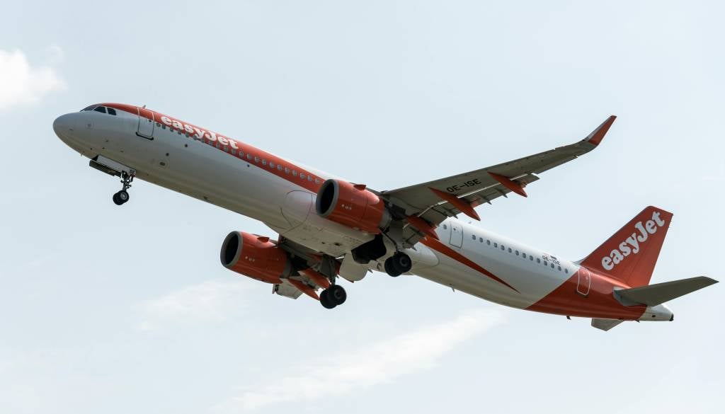 Po novem z Brnika v škotski Edinburgh: Cena letalske vozovnice od 36 evrov dalje