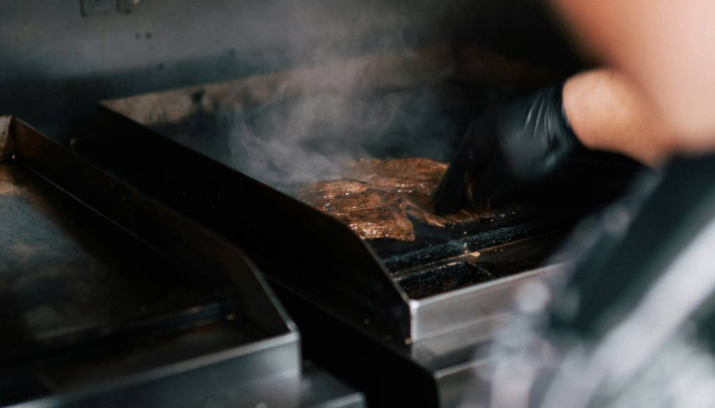 Od učitelja vožnje do žar mojstra in pogrebnega delavca, to so aktualna delovna mesta v Mariboru