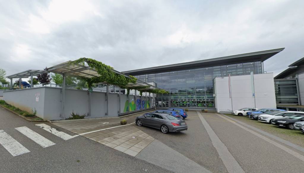 Napad na hišnika na Osnovni šoli Drska: Policija pridržala štiri mladoletnike, enemu zasegli prepovedano drogo