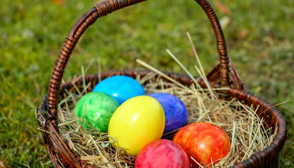 Pravoslavni kristjani obeležujejo veliko noč, po cerkvah procesije in liturgije