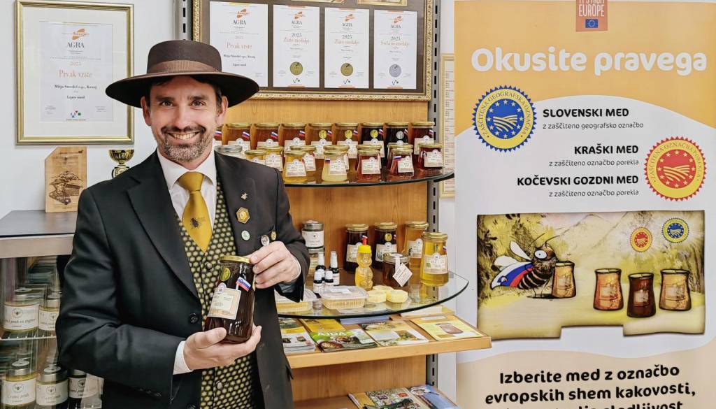 Kranjčan Mitja, ki ga vsi poznajo s tržnice, med najbolje prepoznavnimi imeni slovenskega medu