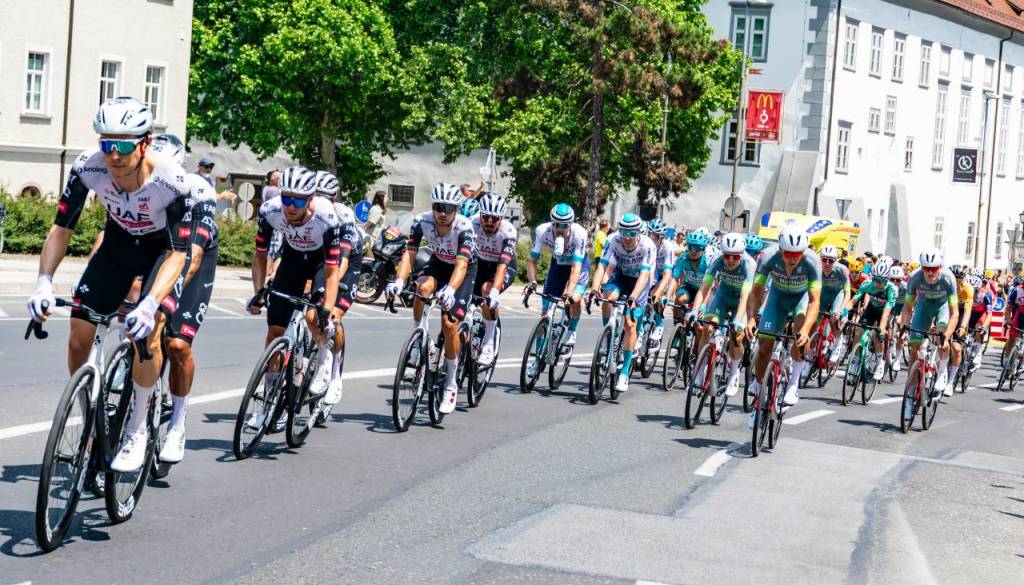 Kolesarska dirka po Sloveniji kar tri dni na Štajerskem: Cilj etape v Ormožu, karavana prihaja tudi na Ptuj