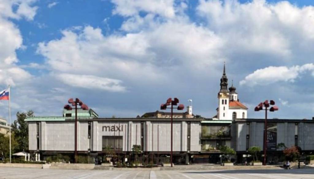 Nihče ni pričakoval tega: Policija razkrila pravi vzrok zastrupitve v Maximarketu