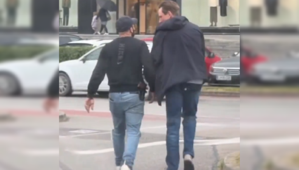 VIDEO: Drama na parkirišču BTC-ja: Neznanec naj bi uperjal orožje v vozila in vznemirjal obiskovalce