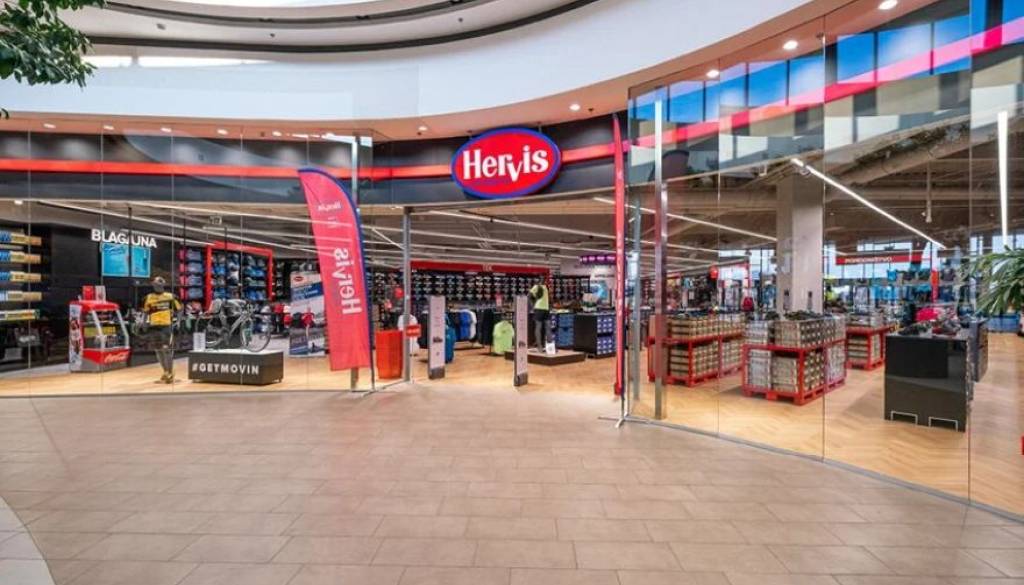 Se Hervis poslavlja? Konec julija naj bi zaprli vse trgovine po državi