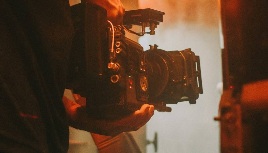 Incident nedaleč od Maribora: Župan fizično preprečil snemanje