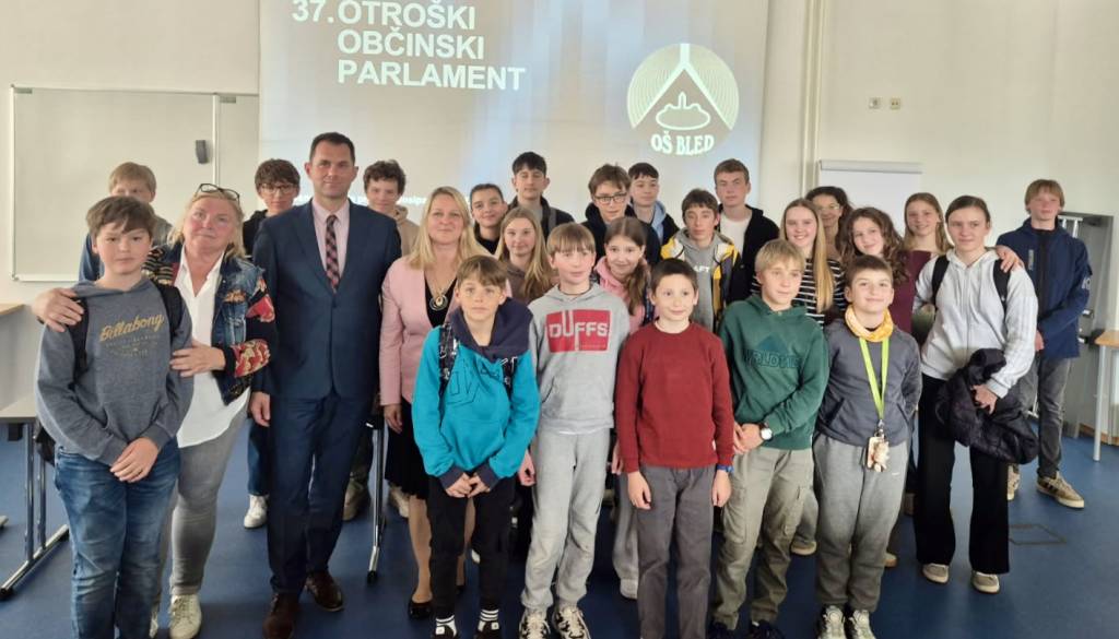 Učenci z Bleda pisali ministrstvu in predlagali uvedbo nove ocene v šoli