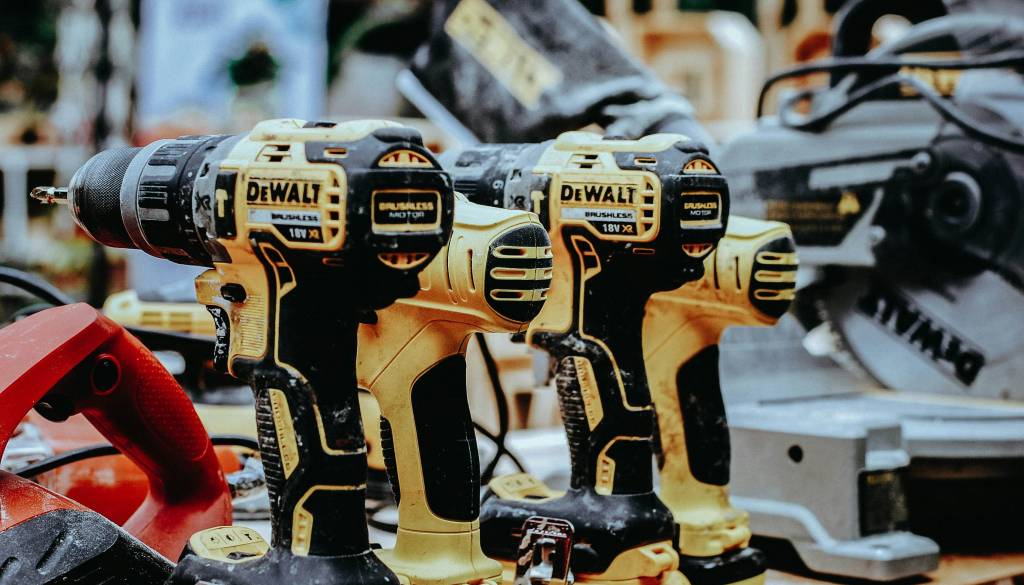 Nov trend kriminala na Dolenjskem. Izginja vse, kar reže, žaga ali kosi