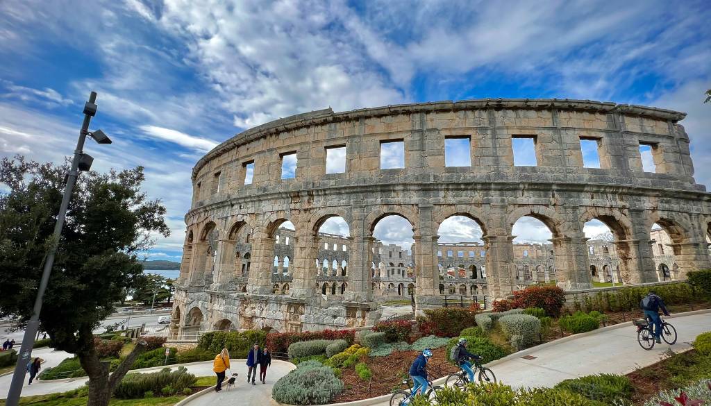 Slovenci kljub podražitvam ostajajo med top gosti Hrvaške