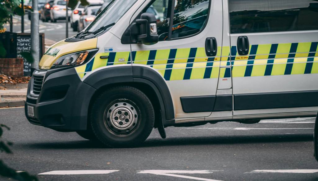 Slovenski otrok v prometni nesreči pri Poreču utrpel hude poškodbe, odpeljal ga je helikopter