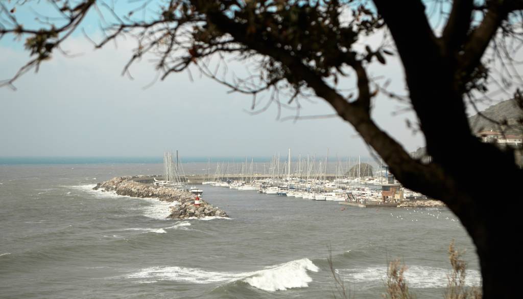 Orkanska burja na Hrvaškem, sunki vetra do 160 kilometrov na uro