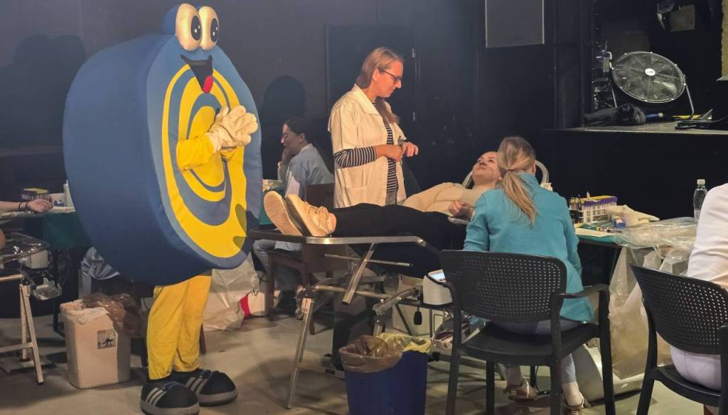 Več kot 310 krvodajalcev častilo pol litra, tudi v Mariboru