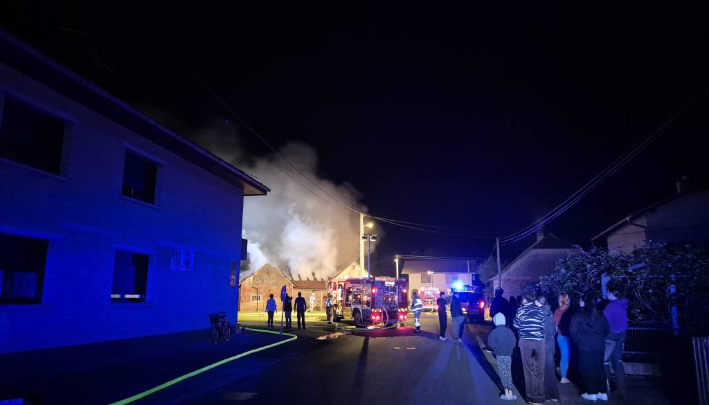FOTO in VIDEO: Nočna drama v Odrancih, plameni zajeli hišo