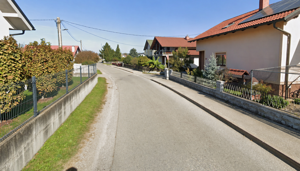 Pobuda za preureditev pločnika v Dogošah, kaj o tem meni mariborska občina?