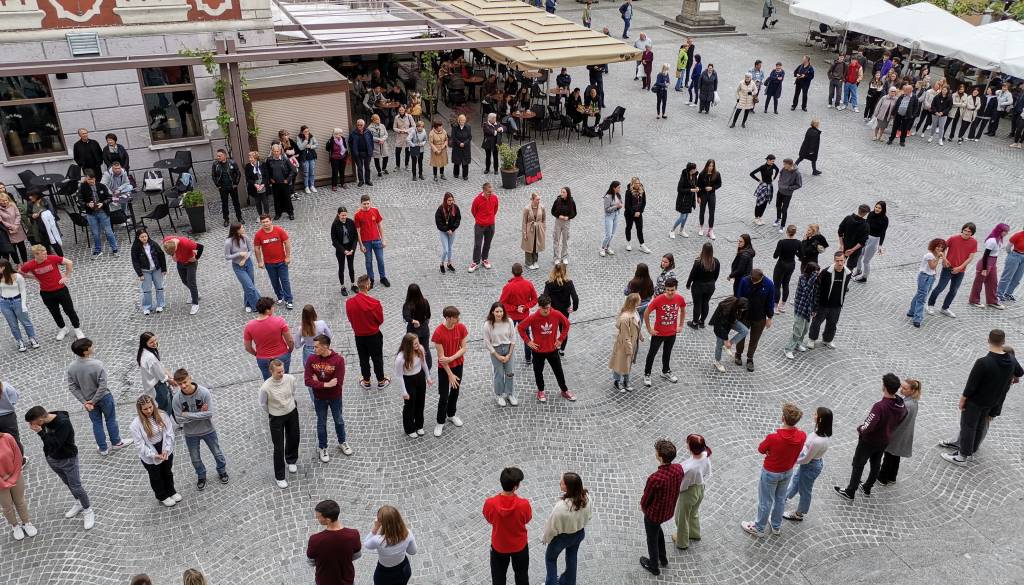 Vrnitev četvorke v središče Ptuja, pričakujejo okoli 300 dijakov