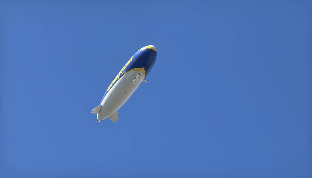 FOTO in VIDEO: Neverjetno blizu! Nad Mariborom letel legendarni cepelin