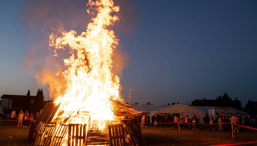 Kje bodo letos kresovanja v Pomurju? Preverite seznam dogodkov