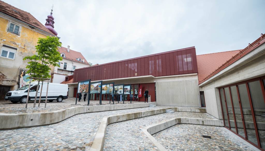 Ste že slišali za Hrup terapijo? Vrača se v Staro steklarsko