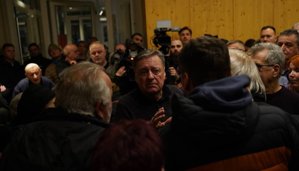 Bodo šli Ljubljančani dvakrat na referendum: Prvič zaradi parkiranja, drugič zaradi sežigalnice?