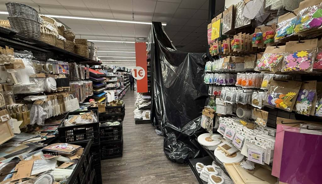 Ta Tedi na Dolenjskem zaprl svoja vrata, kaj se dogaja?