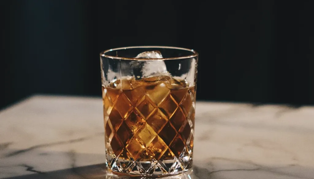 Kaj se dogaja? S polic umikajo še dve priljubljeni žgani pijači