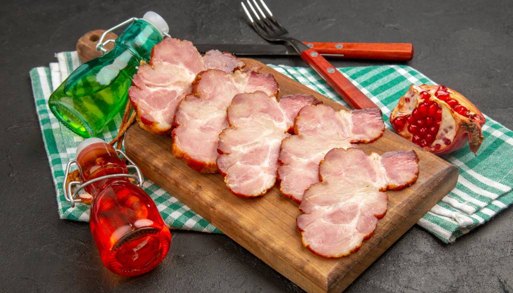 Velikonočna pojedina brez napihnjenosti, kako uživati brez slabe vesti?