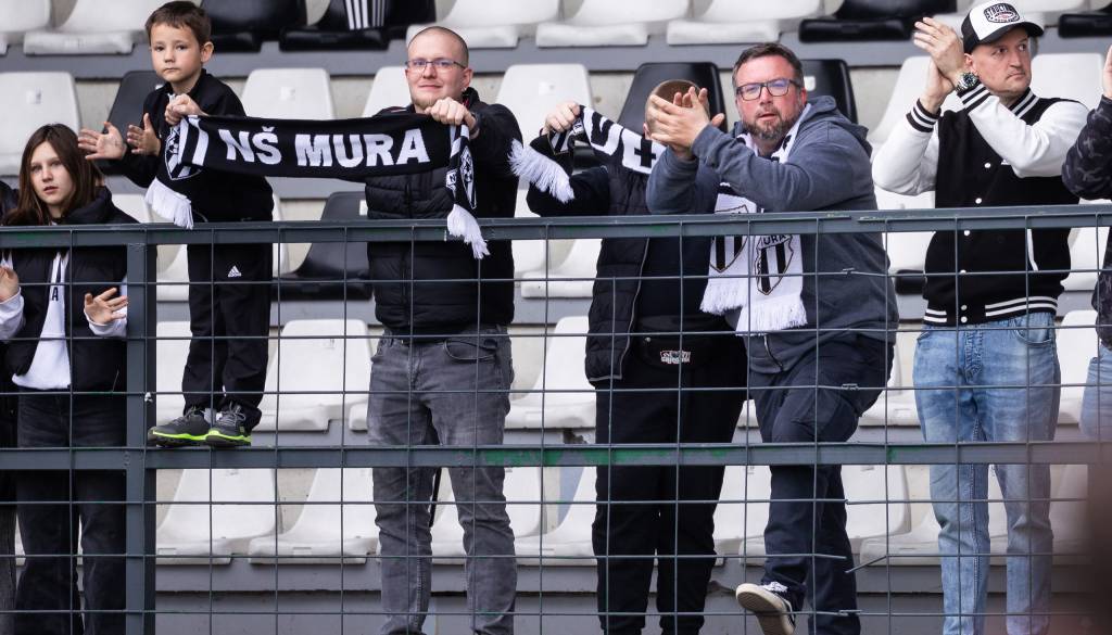 FOTO: Ste si tekmo med Muro in Olimpijo ogledali na Fazaneriji?