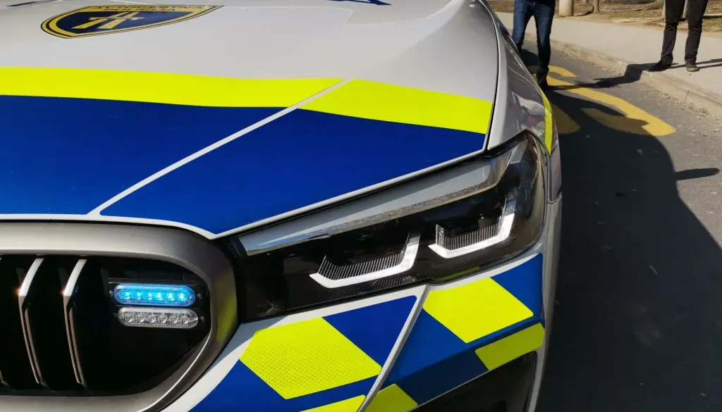 V jutranji nesreči pri Kamniku poškodovani trije ljudje