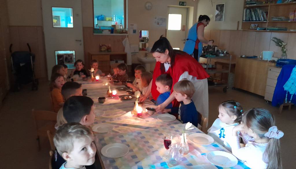 Otroci v vrtcu Lavra z obredi obeležili velikonočne praznike