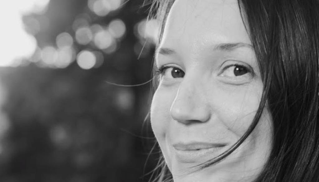 Žalostna vest: Umrla je znana prekmurska novinarka in pisateljica