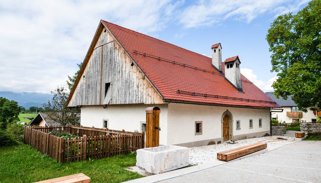 Zapleti okoli Prešernove domačije končno rešeni, kakšen je dogovor?