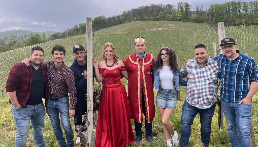 Pesem 'Cvičkova princesa' je poklon Dolenjski, tradiciji in ljudem