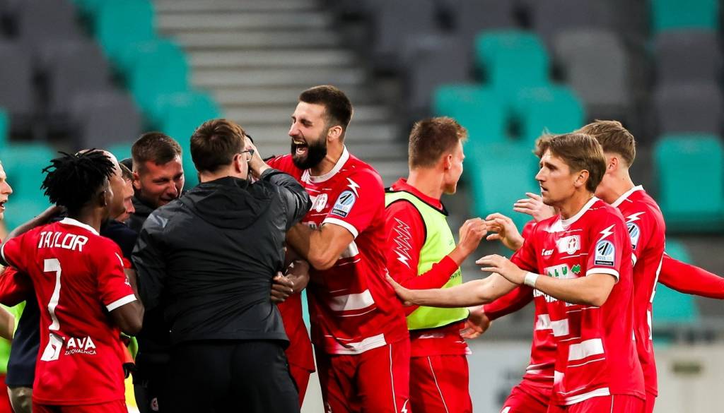 V ŽIVO: Aluminij za zgodovino in Evropo, v Celju se je začelo finale pokala