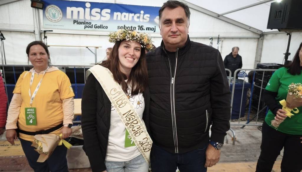 V Planini pod Golico izbrali novo miss narcis, slavila domačinka
