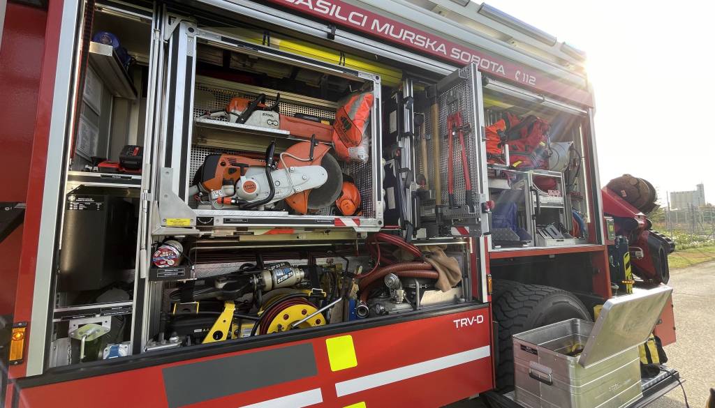Policija preiskuje: eksplozija detonatorja v hiši