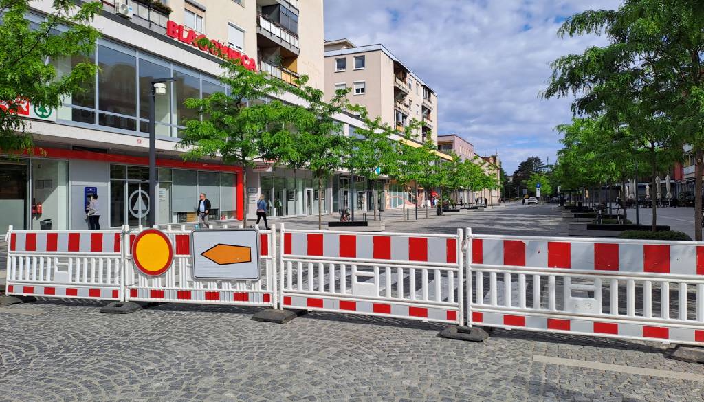 FOTO: V Murski Soboti zaprt del ulice