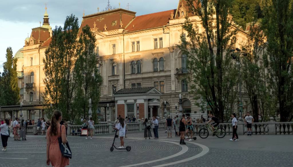 Prvi pozdrav poletja za Ljubljano. Vrhunec v sredo, ko bo šlo do 30 stopinj!